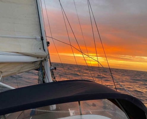 sunset-in-the-Channel sailing_into_the_cannel