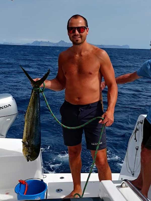 yellow-tail-tuna yellow tail tuna